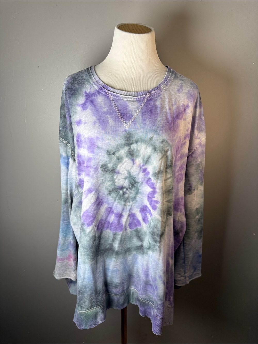 Purple & Gray Spiral Tie-Dye Long Sleeve Sweatshirt